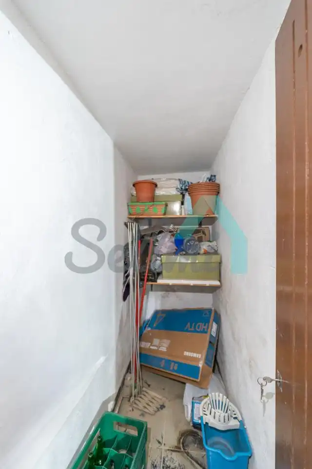 Planta baja en venta en Aller con Calefacción, Trastero y Amueblado