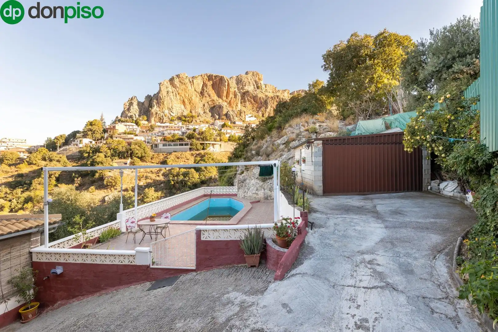 Houses for sale in Calle EXTRARRADIO, Cogollos de la Vega