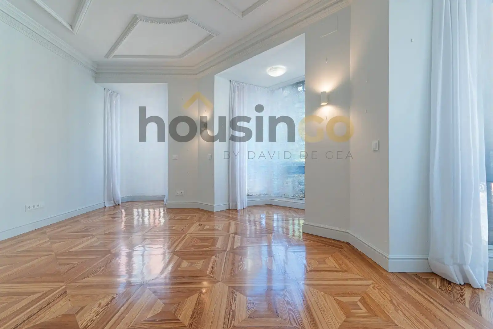Living room of Flat for rent in Madrid  with Air Conditioner, Heating and Terrace