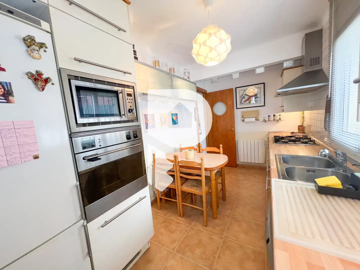 Cocina de Casa o chalet en venta en Esparreguera con Aire acondicionado, Calefacción y Jardín privado
