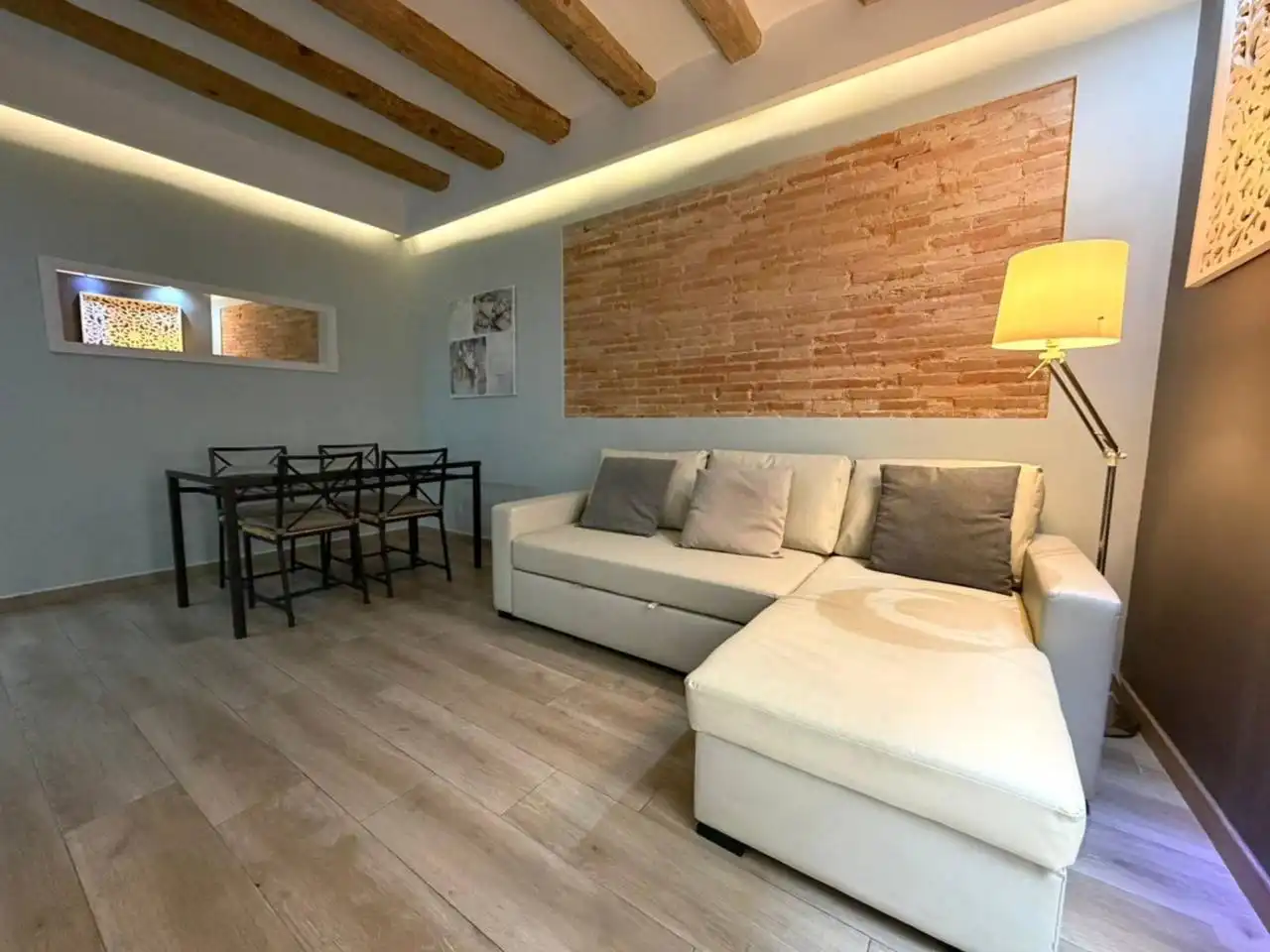Sala d'estar de Pis de lloguer en Barcelona amb Aire condicionat, Calefacció i Moblat