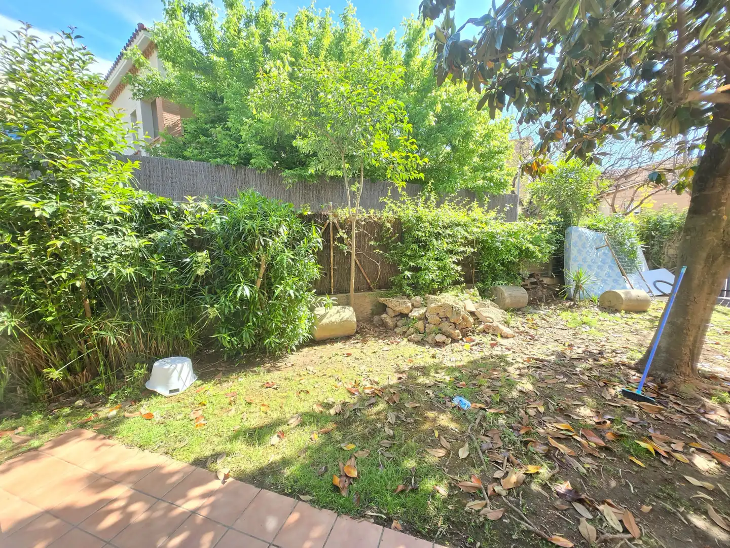 Jardí de Casa o xalet en venda en Sant Just Desvern amb Aire condicionat, Calefacció i Jardí privat