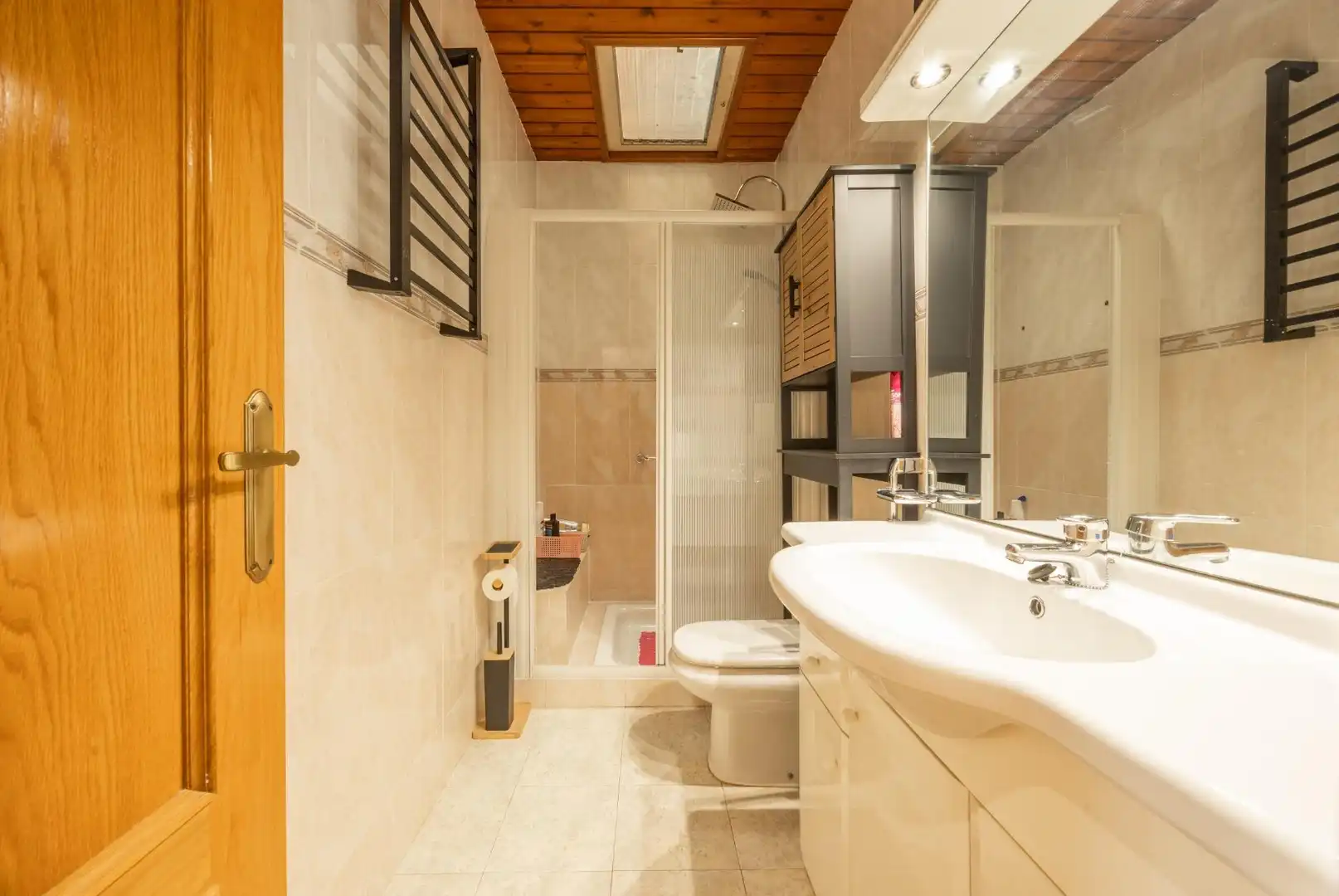 Detached homes for sale in Carrer del Collsacabra, Roda de Ter