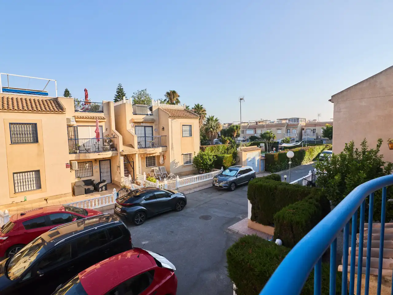 Vista exterior de Casa o chalet en venta en Torrevieja con Calefacción, Terraza y Piscina