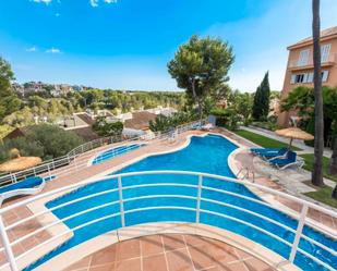 Piscina de Apartament en venda en Calvià amb Aire condicionat, Terrassa i Piscina comunitària