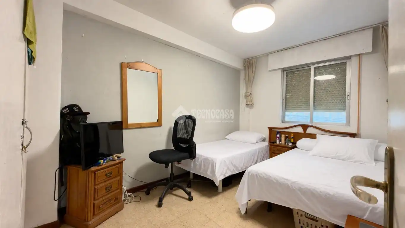 Habitación de Piso en venta en Madrid con Calefacción y Terraza