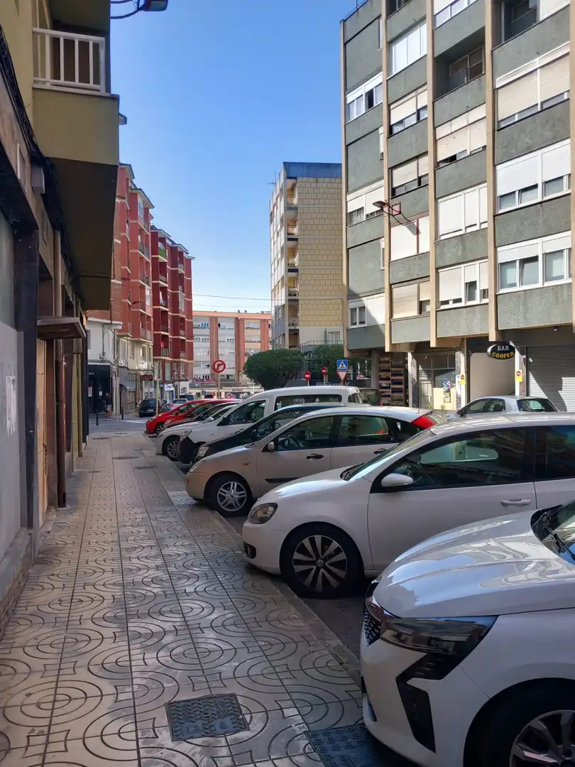 Business premises to rent in Calle JULIAN URBINA, imagen 10