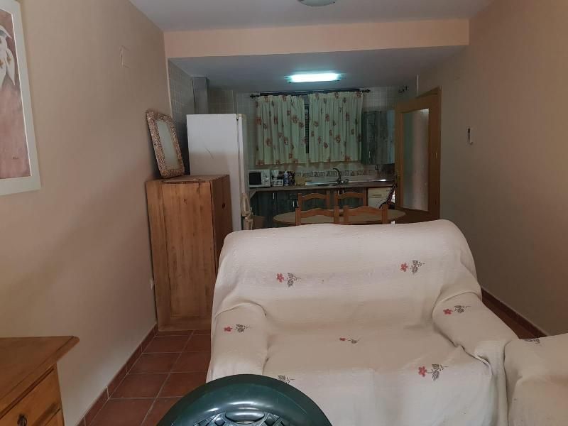 Apartment for sale in Ladrillar  with Private garden, Storage room and Furnished