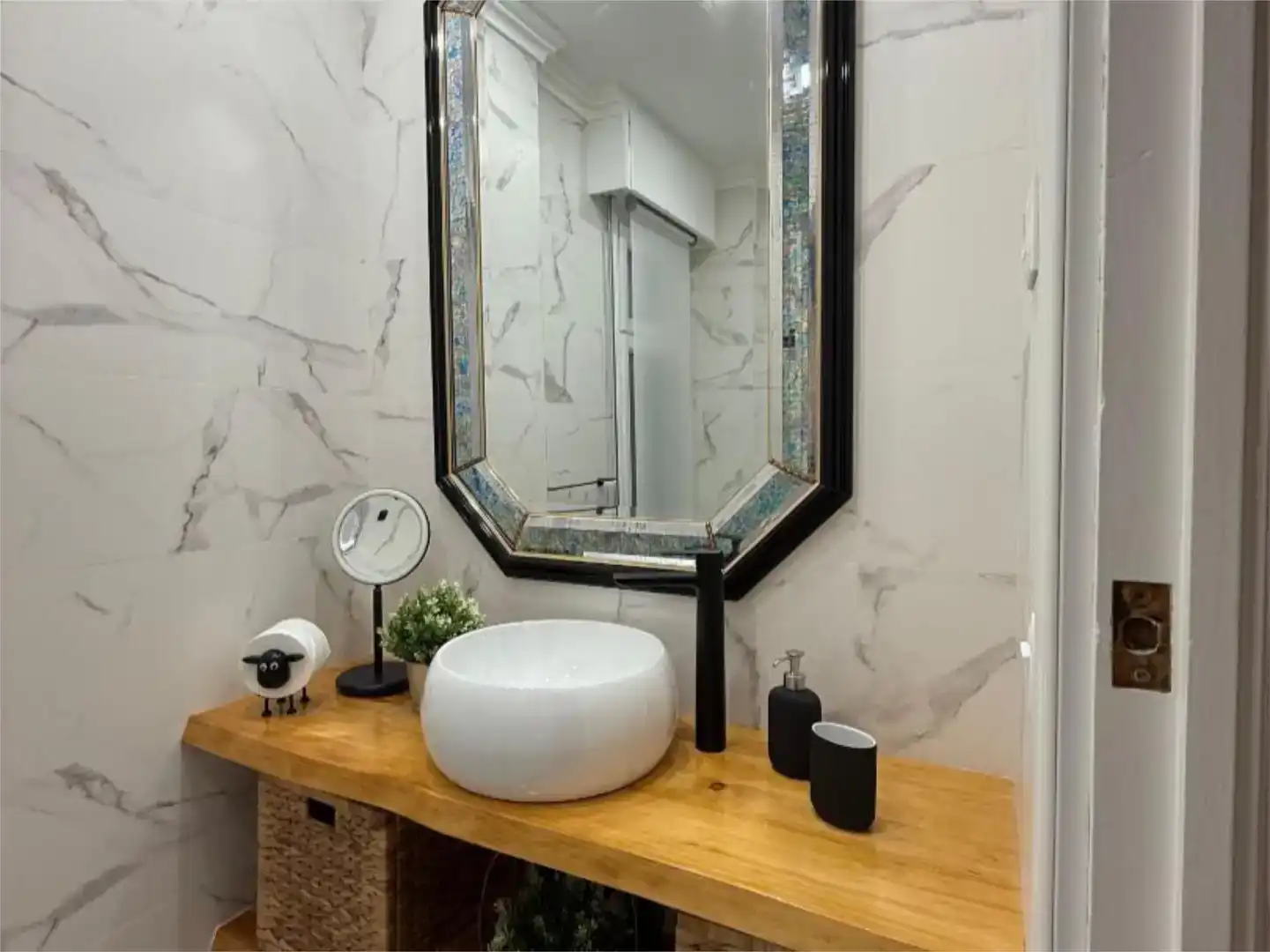 Badezimmer von Wohnung zur Miete in Getxo 
