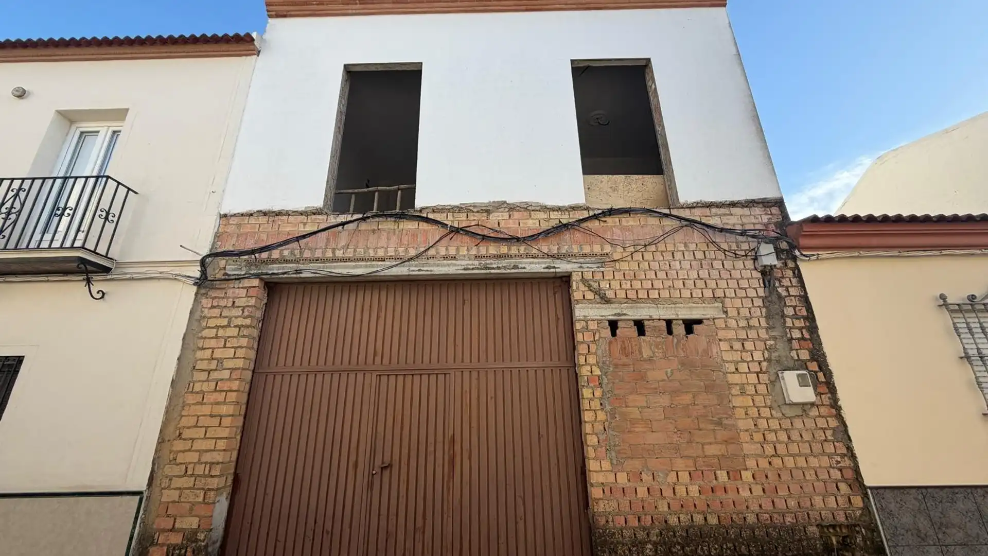 Vista exterior de Casa o chalet en venta en Benacazón con Terraza