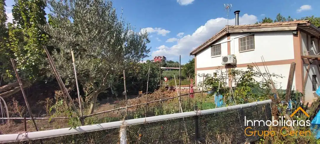 Houses for sale in Bobadilla