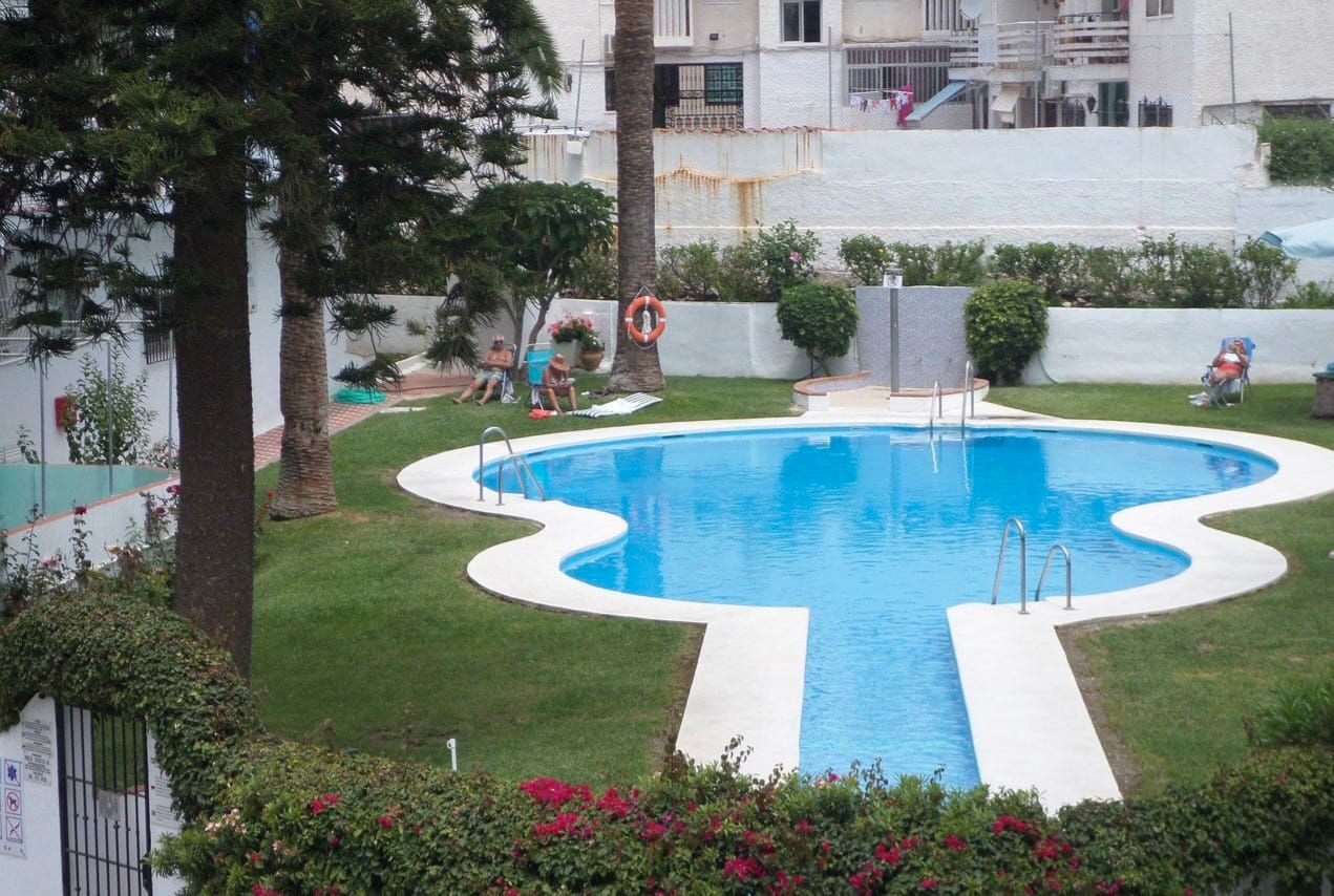 Swimming pool of Apartment for sale in Nerja  with Air Conditioner, Heating and Terrace