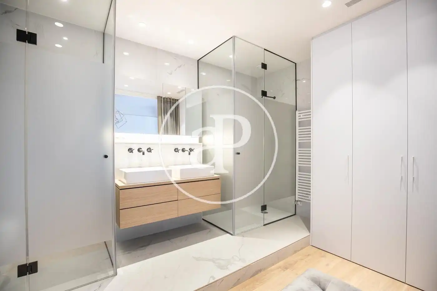 Baño de Piso en venta en Barcelona con Aire acondicionado, Calefacción y Amueblado