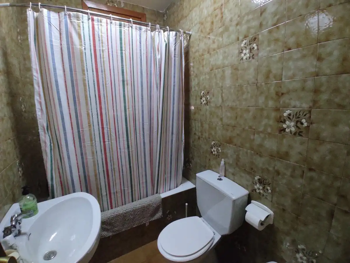Baño de Apartamento en venta en Bárcabo con Calefacción, Trastero y Piscina comunitaria