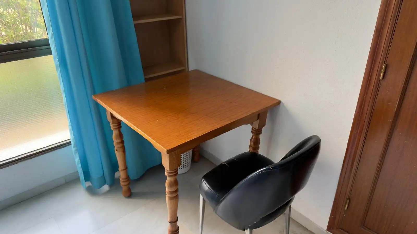 Comedor de Piso para compartir en Granada con Calefacción, Terraza y Amueblado