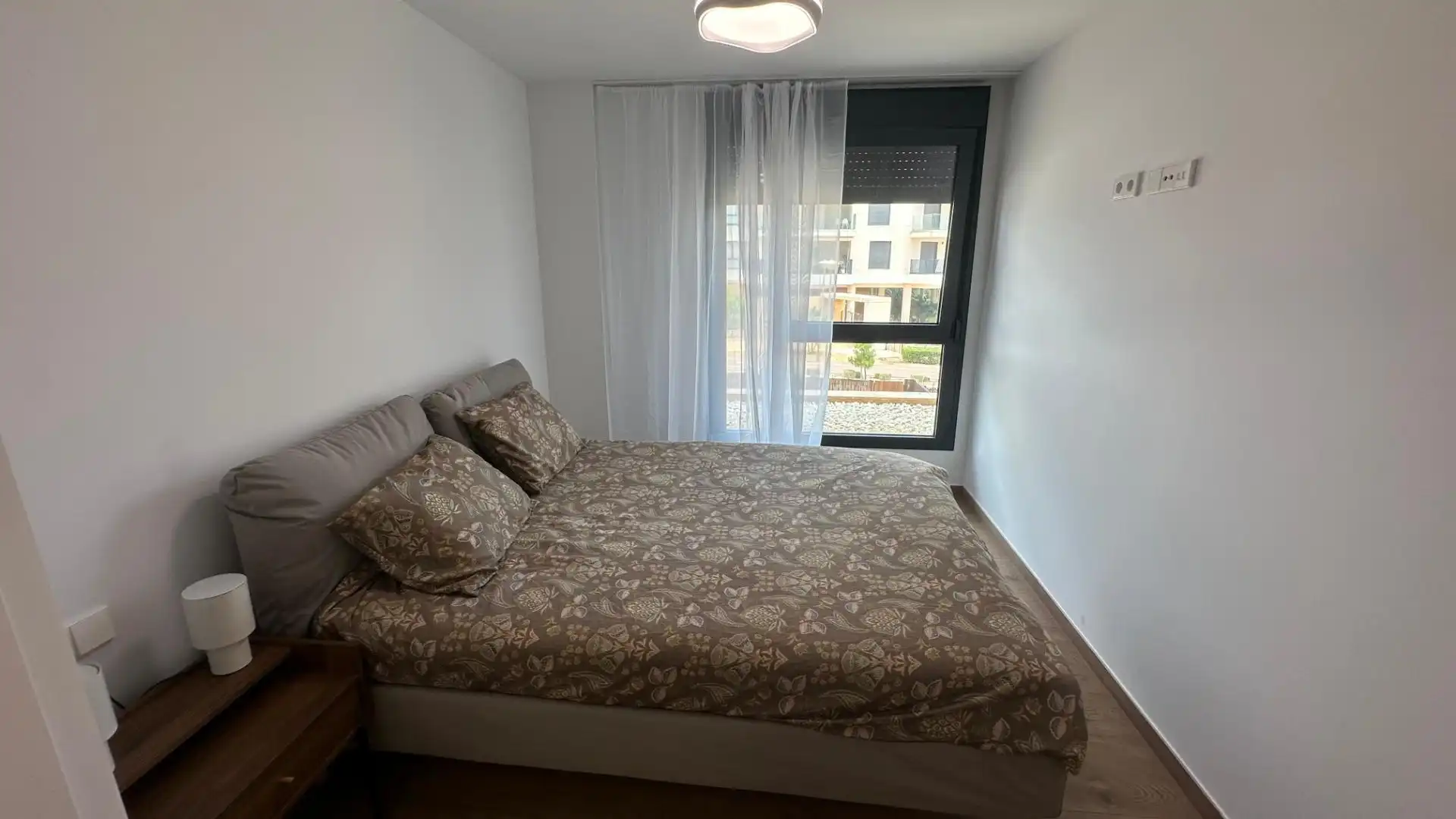 Habitación de Apartamento de alquiler en Villajoyosa / La Vila Joiosa con Aire acondicionado, Terraza y Amueblado