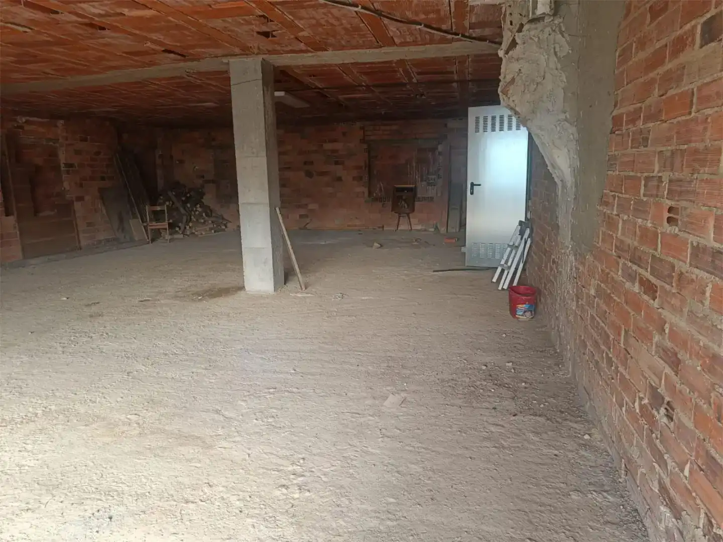 Wohnung zum Verkauf in Valderrueda mit Abstellraum, Möbliert und Ofen