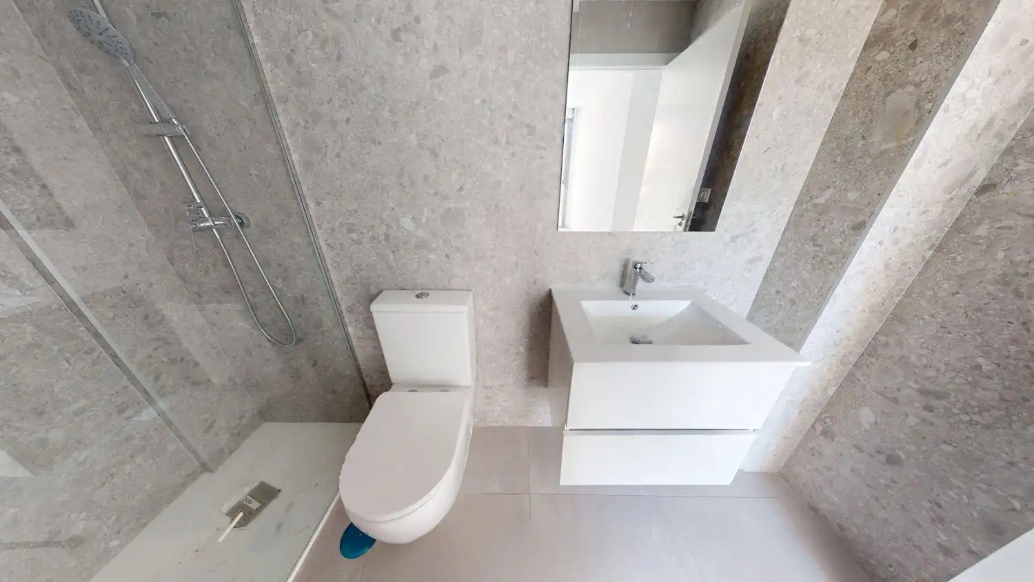 Baño de Piso en venta en El Campello con Aire acondicionado, Calefacción y Terraza