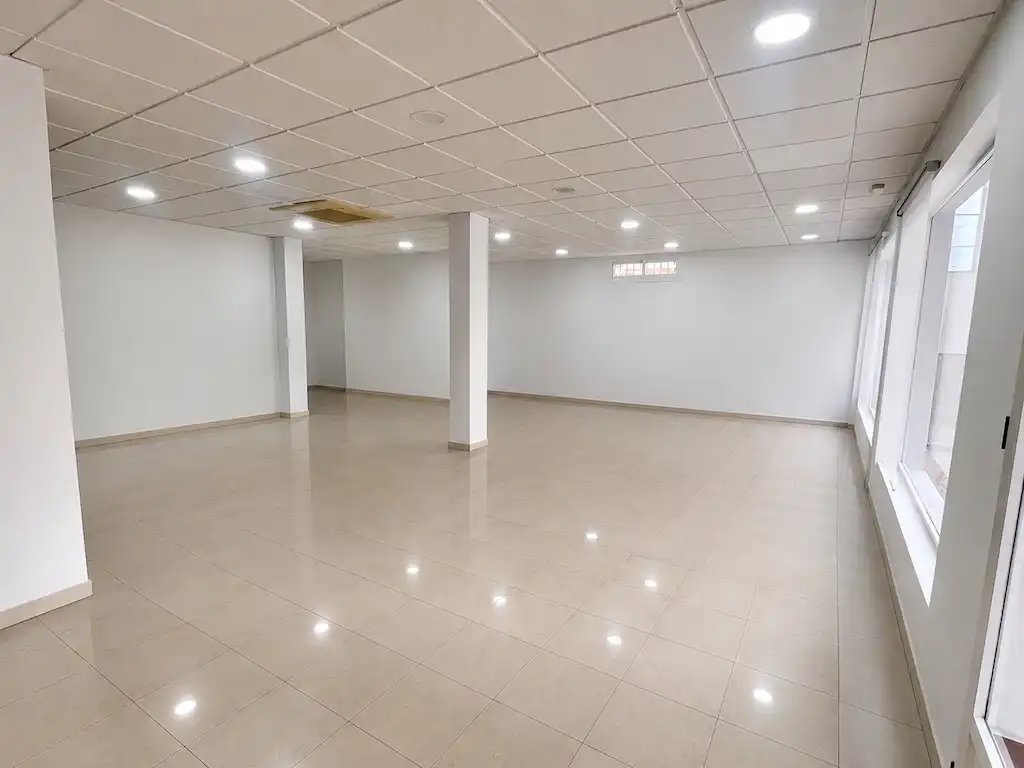Commercial properties for rent in Avenida de la Marina, Centro - La Costilla