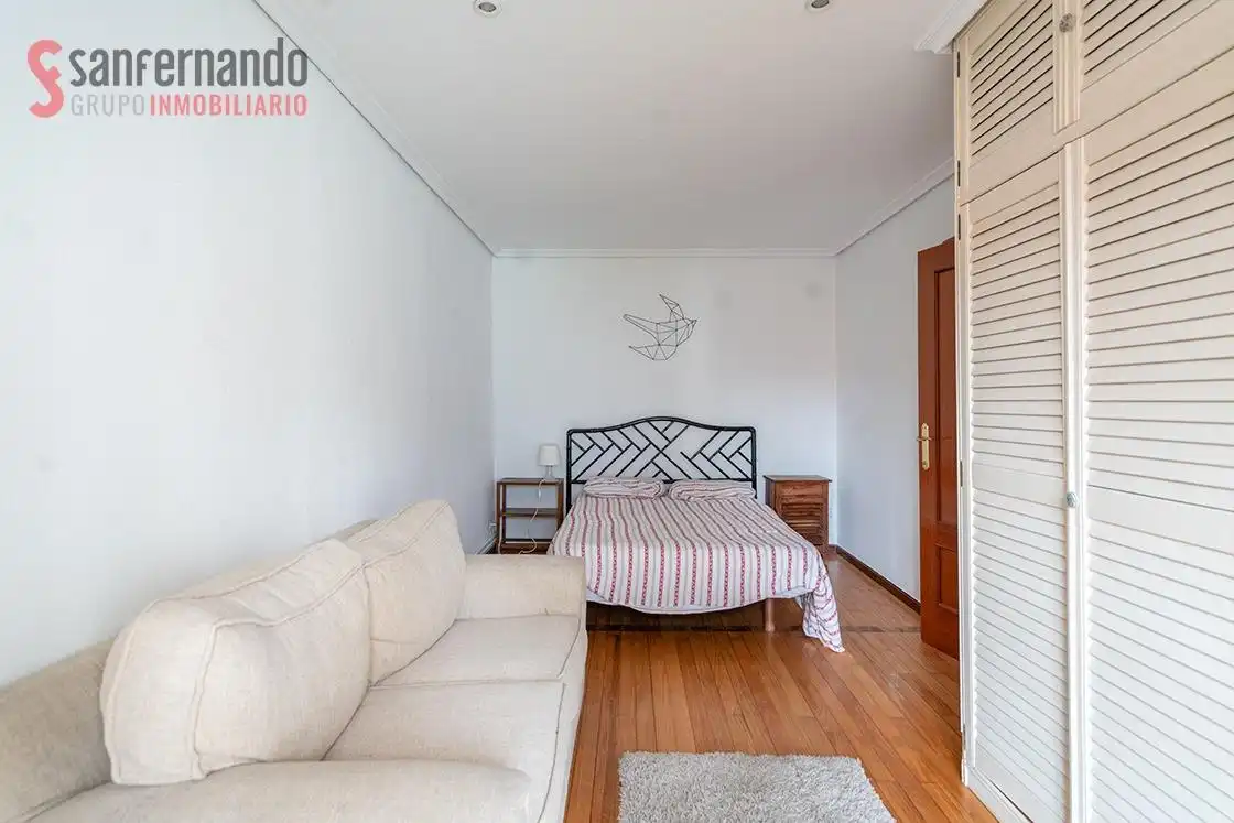 Habitación de Piso en venta en Santander con Calefacción y Parquet