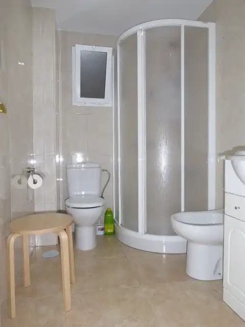 Baño de Piso de alquiler en Málaga con Aire acondicionado, Terraza y Amueblado