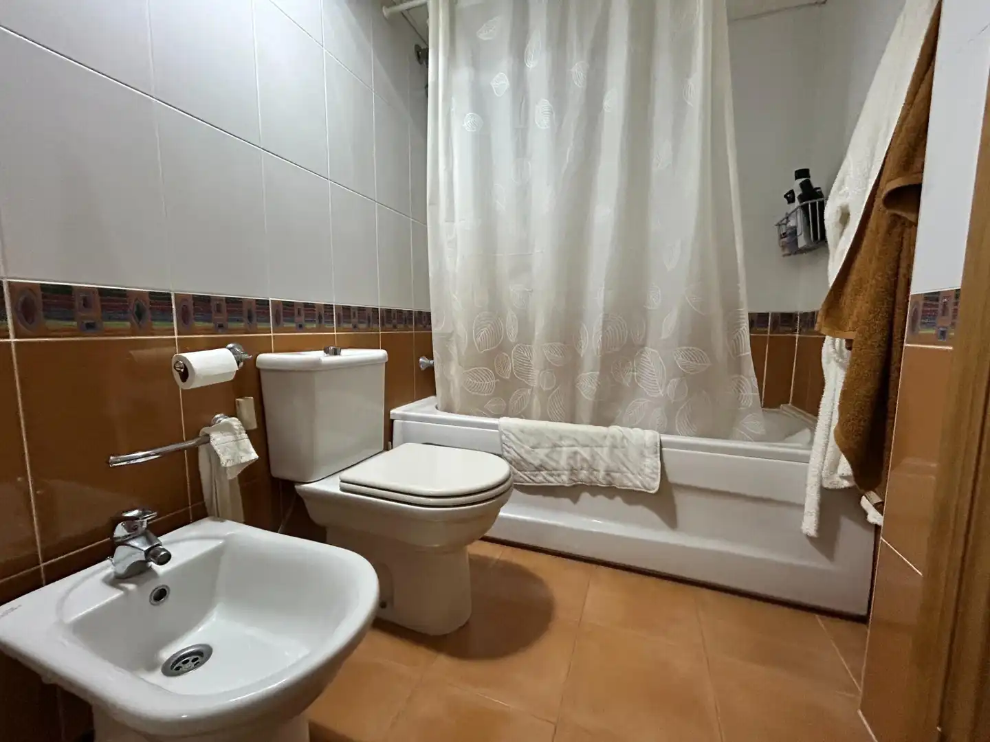 Bathroom of Flat for sale in Gandia  with Air Conditioner, Heating and Terrace