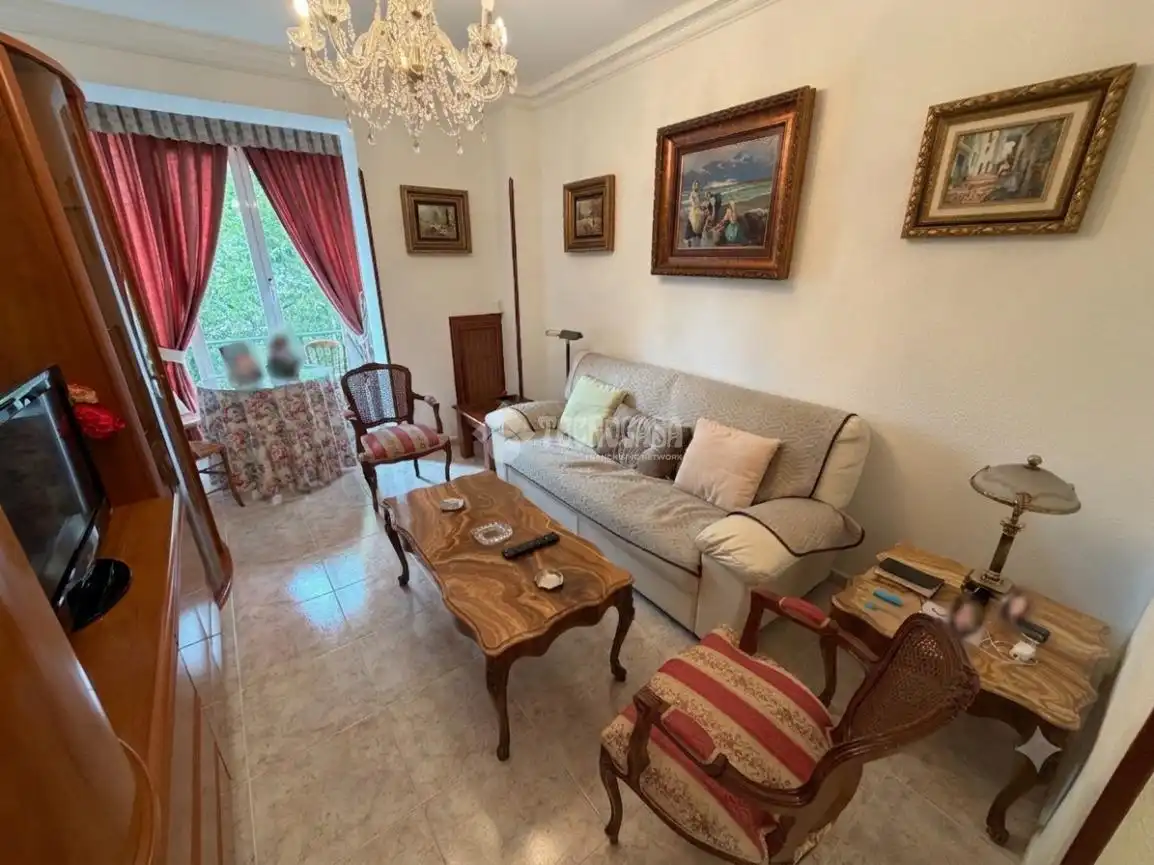 Flat with lift for sale in Av. Donostiarra, imagen 3