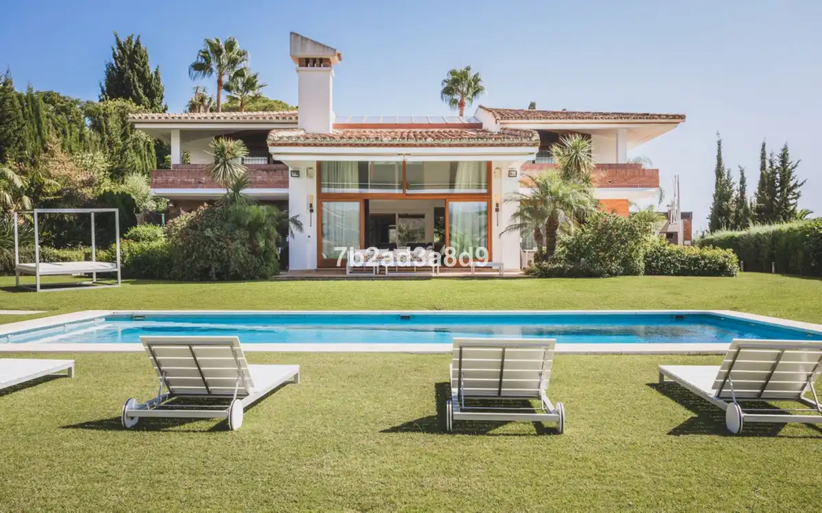 Jardí de Casa o xalet en venda en Marbella amb Aire condicionat, Jardí privat i Terrassa