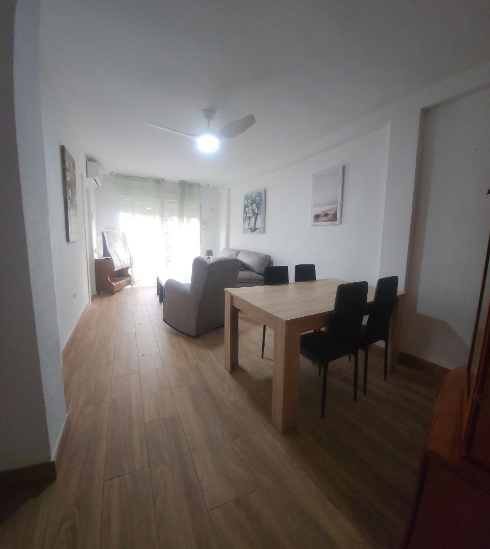 Living room of Flat for rent in  Granada Capital  with Air Conditioner, Furnished and Oven
