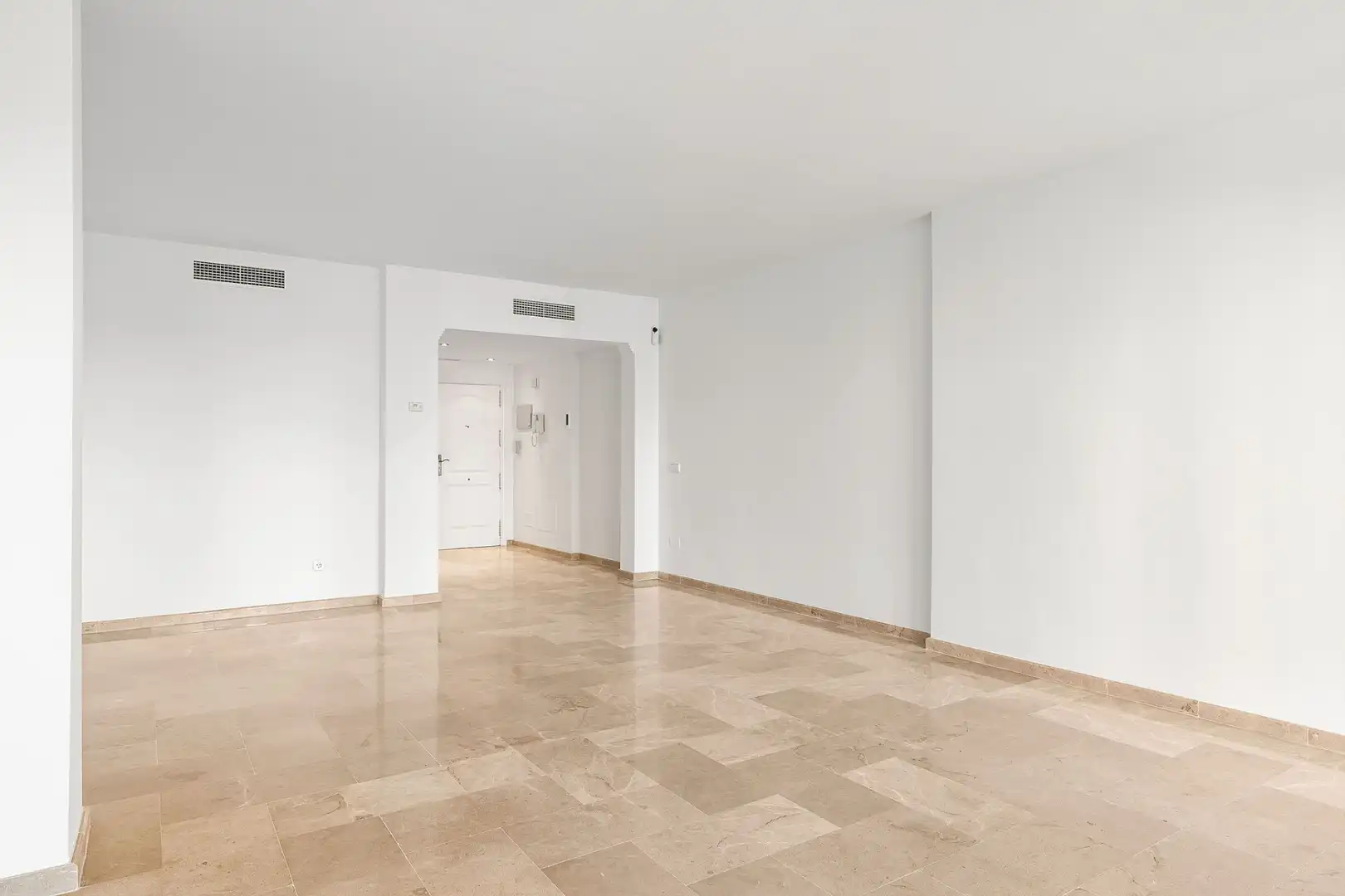 Piano terra con piscina in vendita a Nueva Andalucía, imagen 7