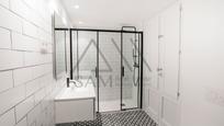 Bathroom of Flat for sale in  Barcelona Capital