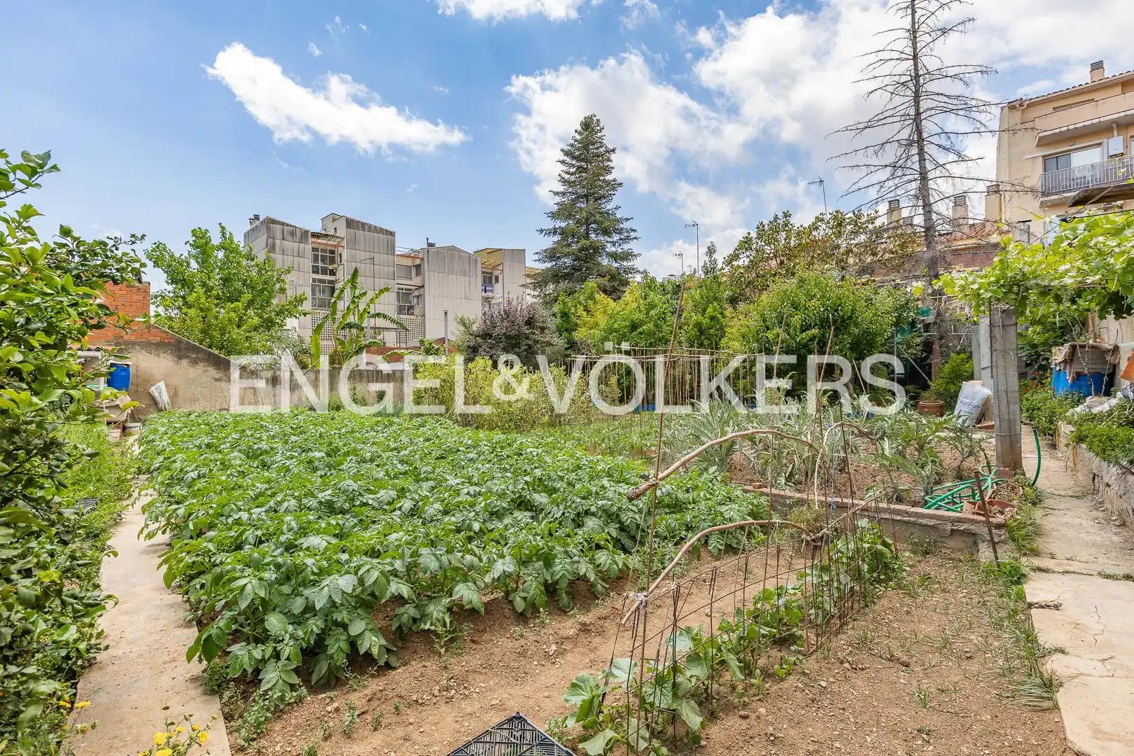 Houses for sale in Terrassa  with Air Conditioner, Heating and Private garden
