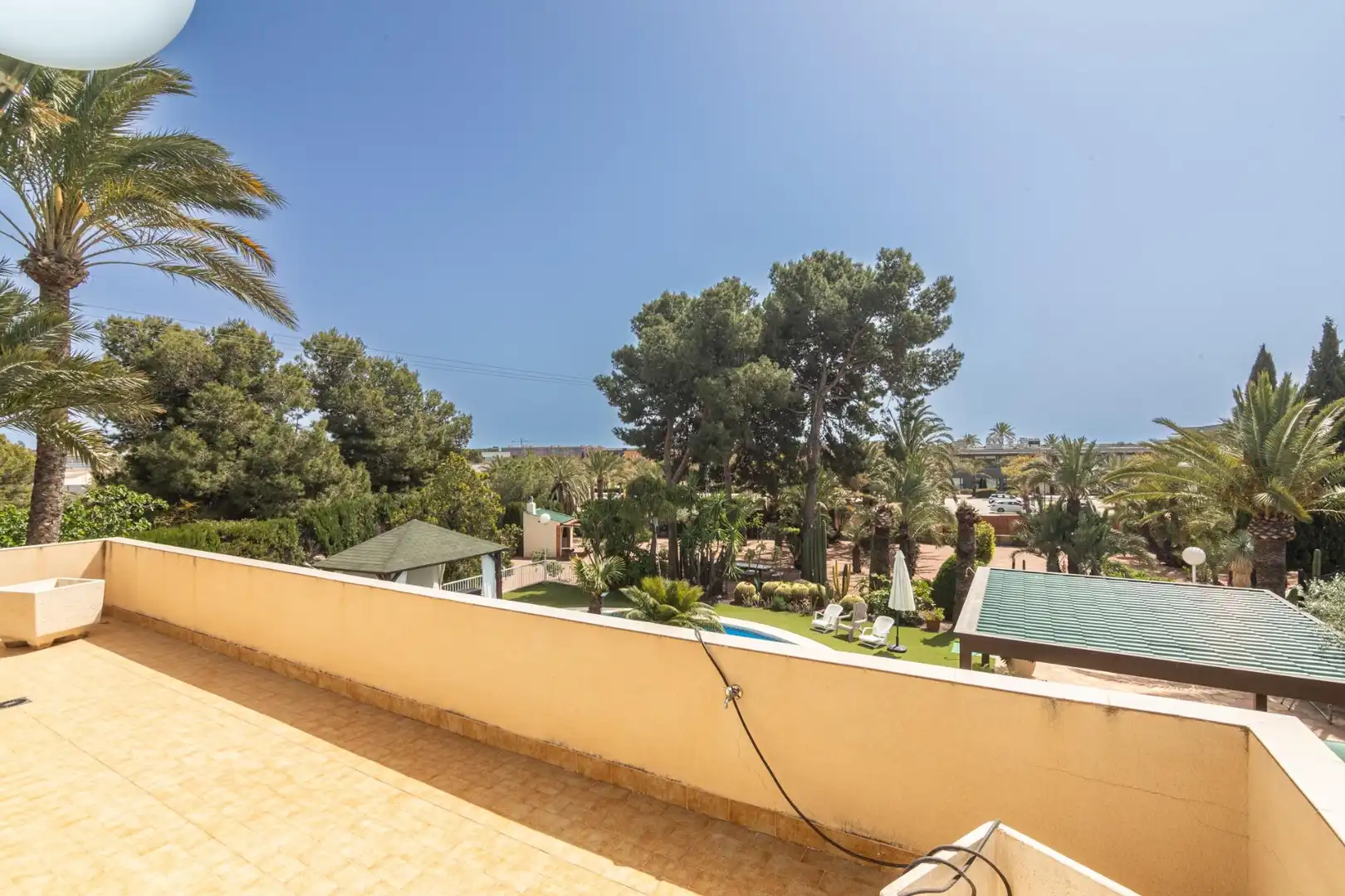 Jardín de Casa o chalet en venta en Elche / Elx con Jardín privado, Terraza y Piscina