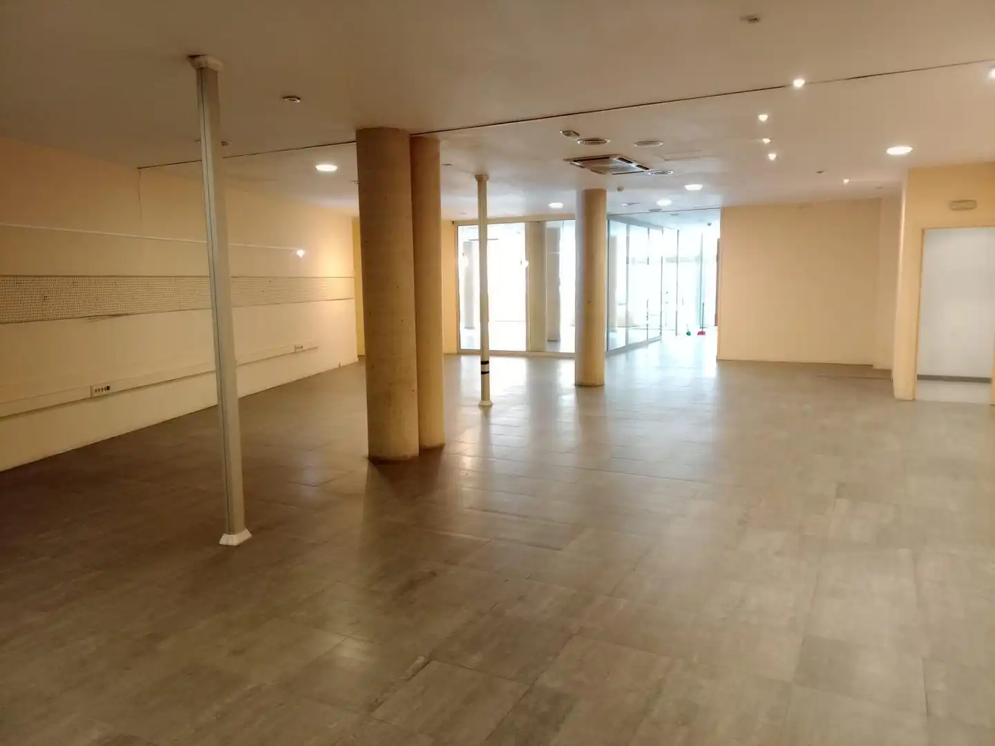 Local comercial de lloguer a Sant Julià, imagen 44