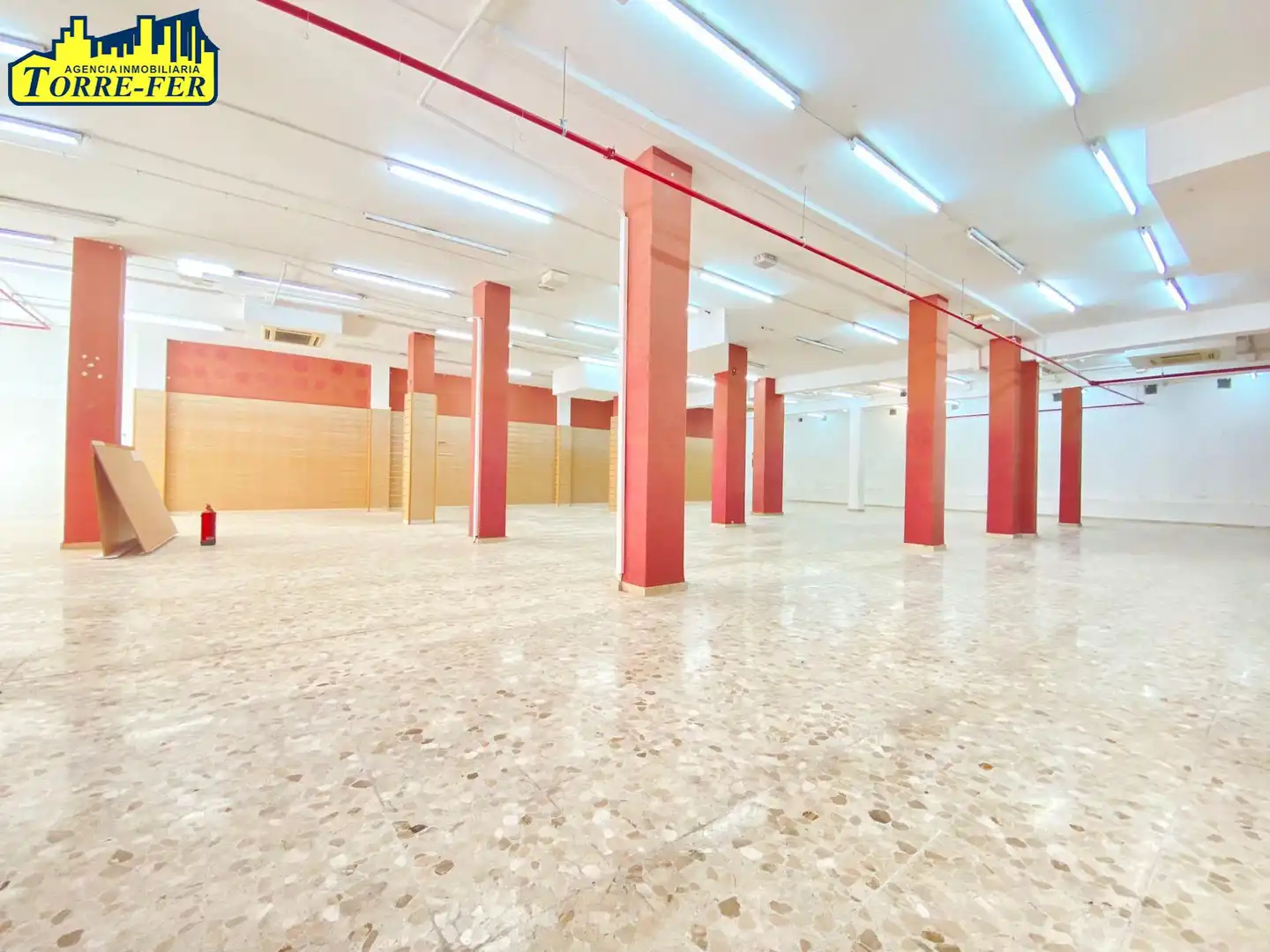 Local comercial de lloguer a Calle ALCAZAR EL 21, imagen 3