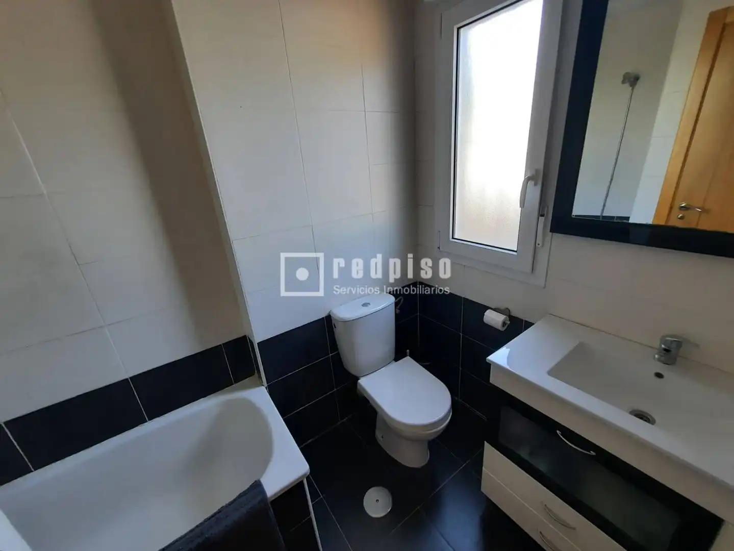 Badezimmer von Wohnung zum Verkauf in Colmenar Viejo mit Heizung, Privatgarten und Terrasse