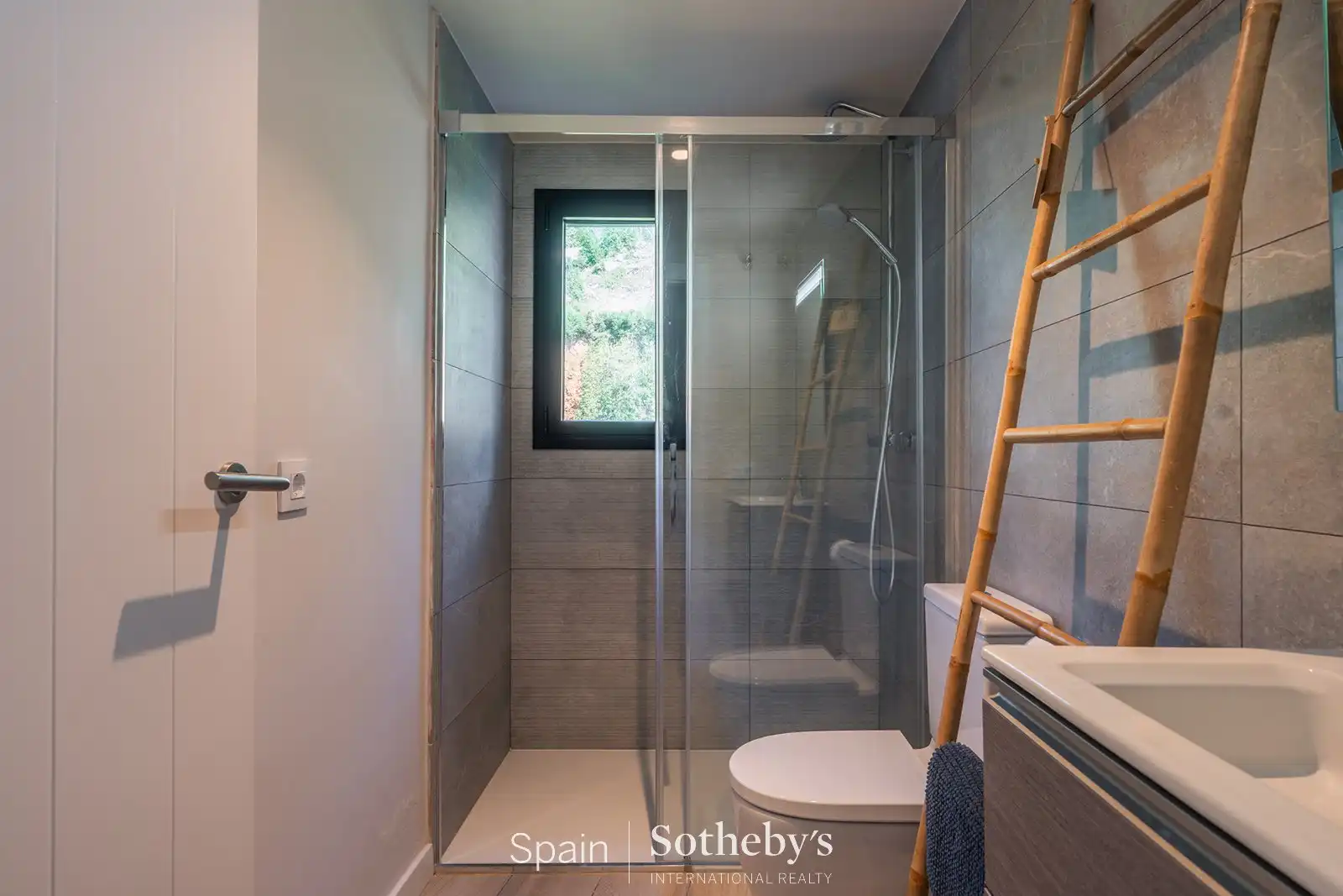 Bany de Apartament en venda en Begur amb Aire condicionat, Terrassa i Piscina comunitària