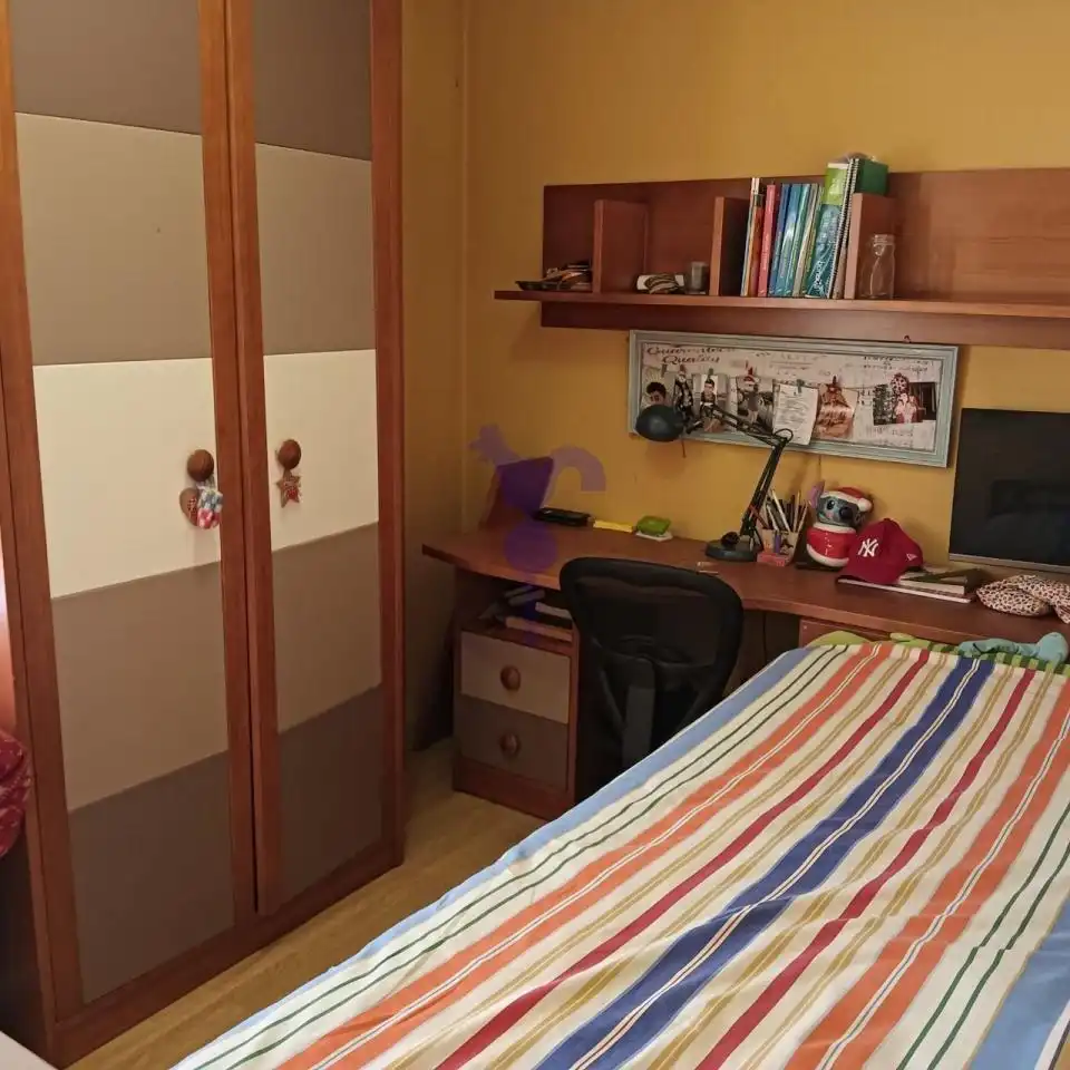 Habitación de Piso en venta en León Capital  con Calefacción, Parquet y Terraza