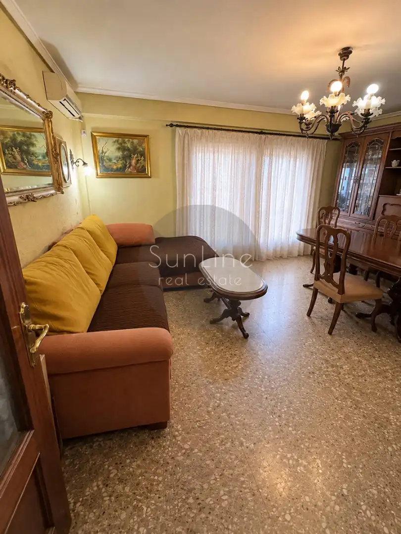 Sala d'estar de Pis en venda en Torrent amb Aire condicionat, Moblat i Balcó
