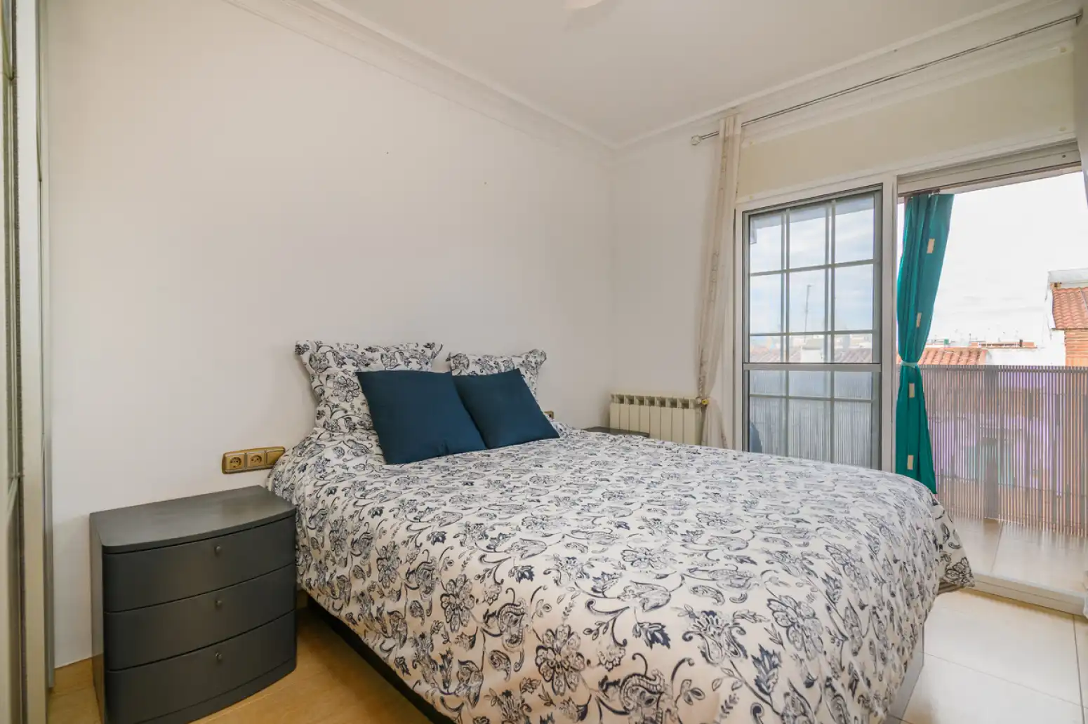 Bedroom of Attic for sale in Viladecans  with Air Conditioner, Heating and Balcony