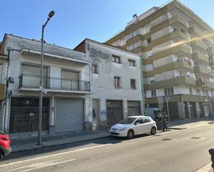 Exterior view of Building for sale in Salt