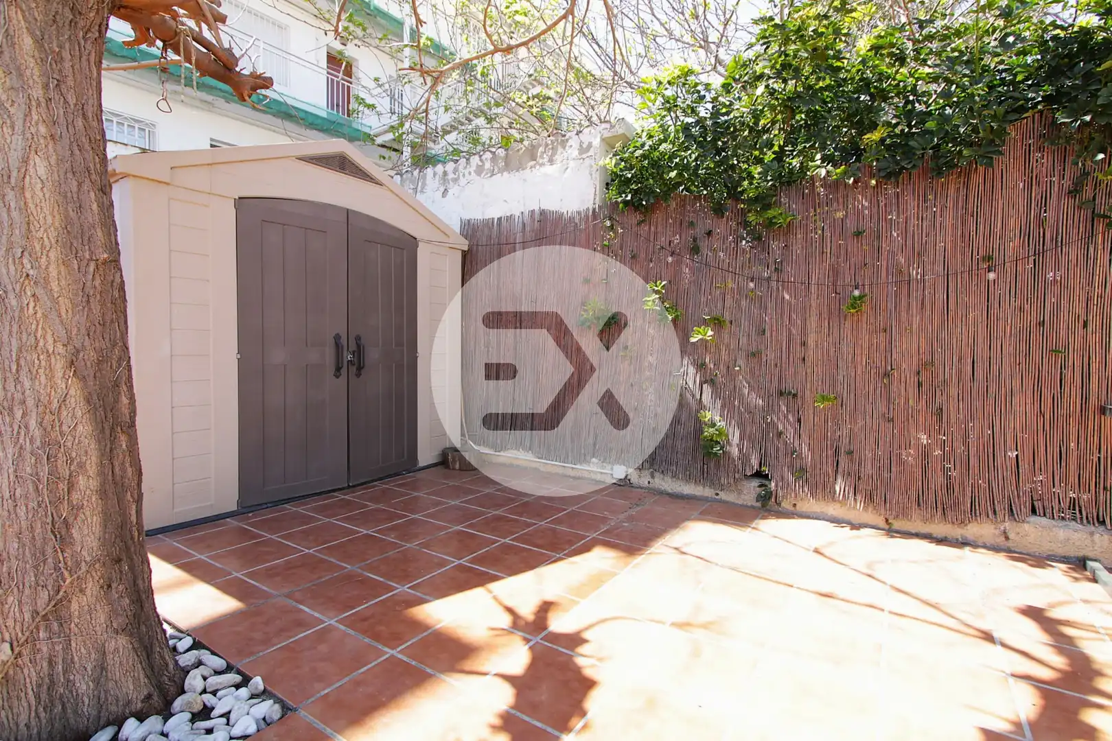 Terrasse von Einfamilien-Reihenhaus zum Verkauf in Castelldefels mit Klimaanlage, Heizung und Privatgarten