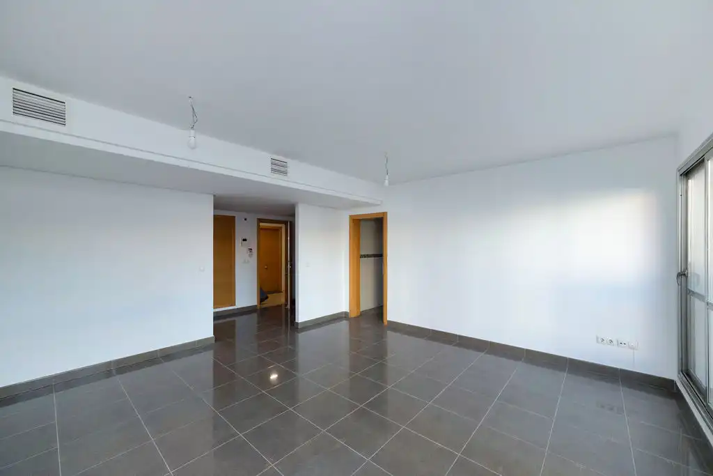 Flat with pool for sale in C/ Vicente Alexandre, imagen 3