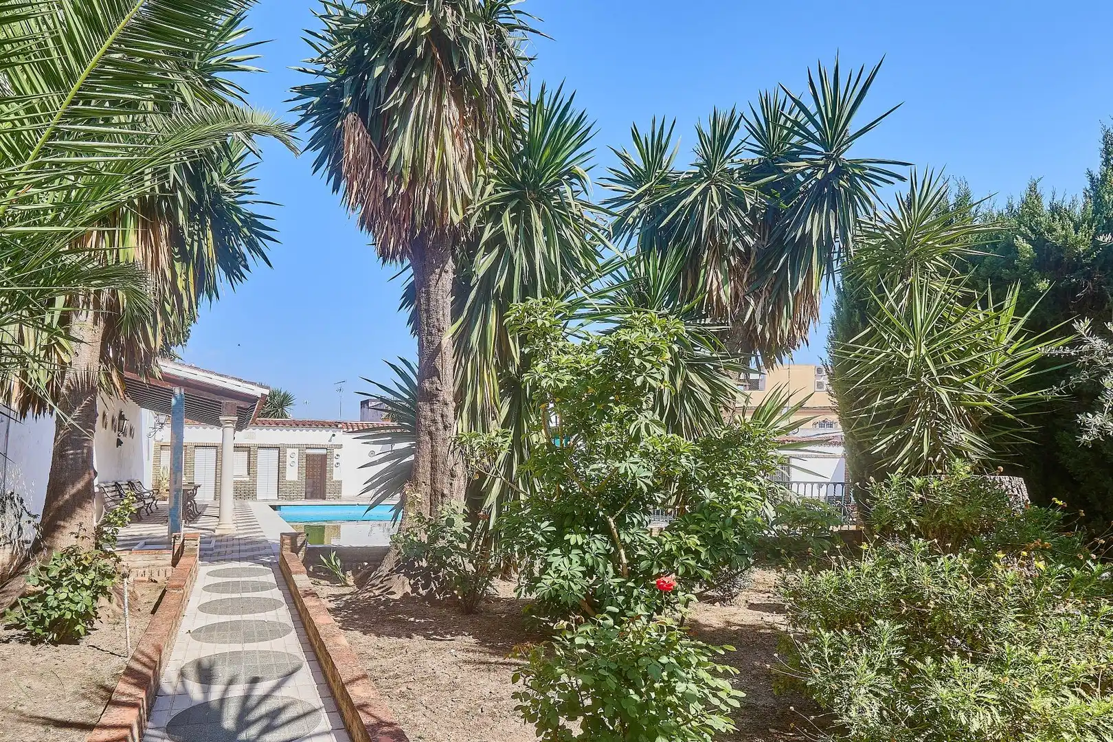 Jardín de Nave industrial en venta en Aguilar de la Frontera