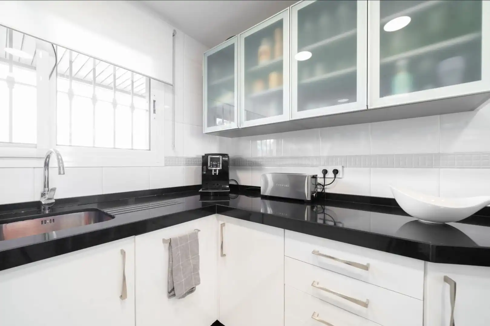 Kitchen of Attic for sale in Benalmádena  with Air Conditioner, Heating and Terrace