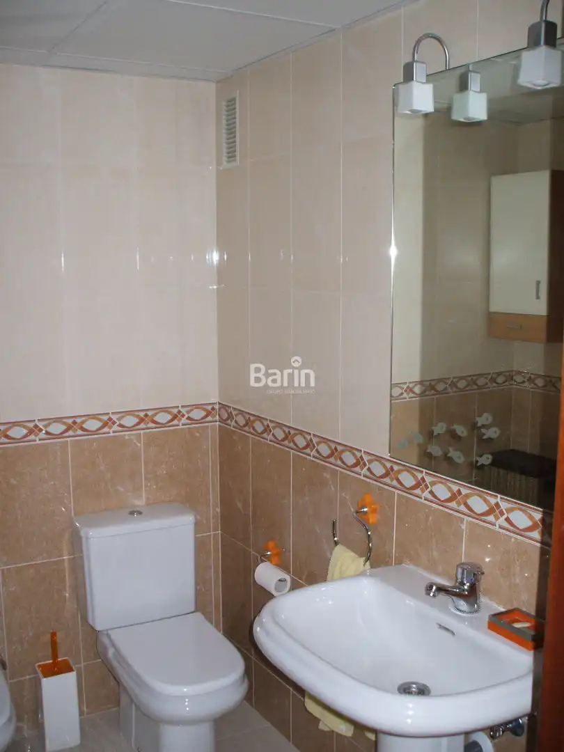 Bathroom of Flat for sale in Córdoba  with Air Conditioner, Heating and Terrace