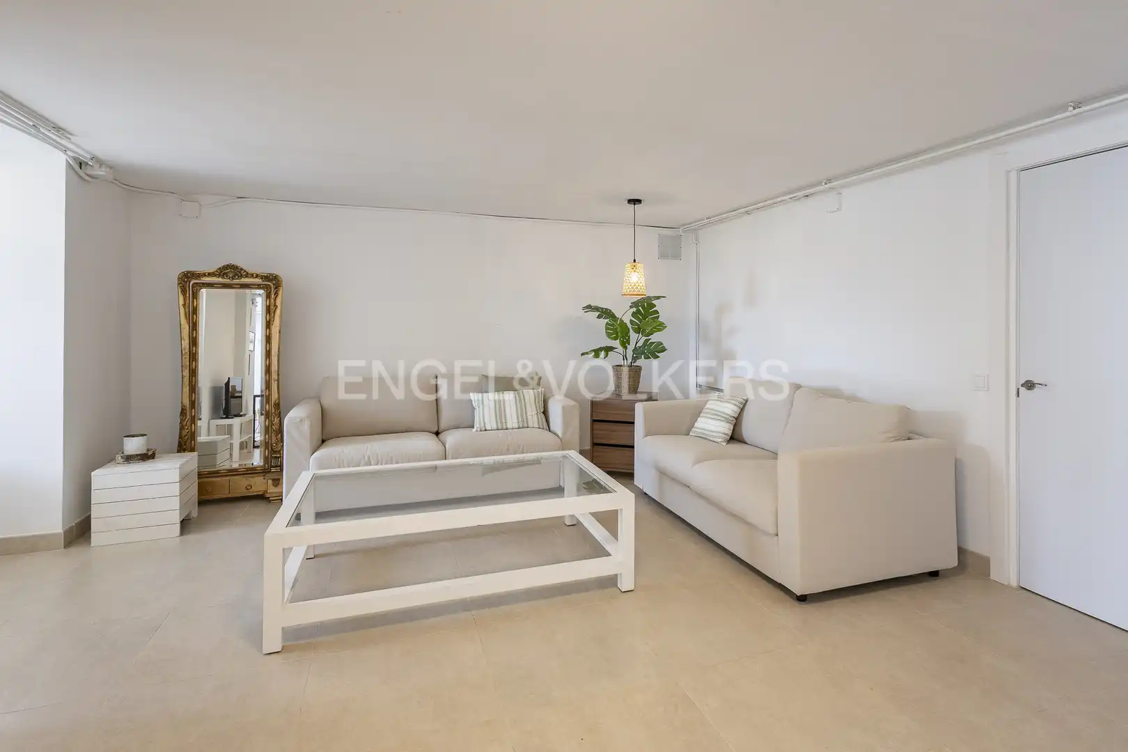 Sala de estar de Casa o chalet de alquiler en Naut Aran con Aire acondicionado, Calefacción y Jardín privado