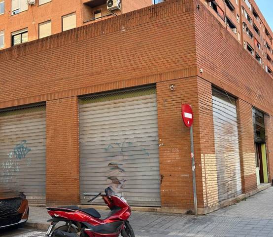 Local comercial en Alquiler en L'Hort de Senabre