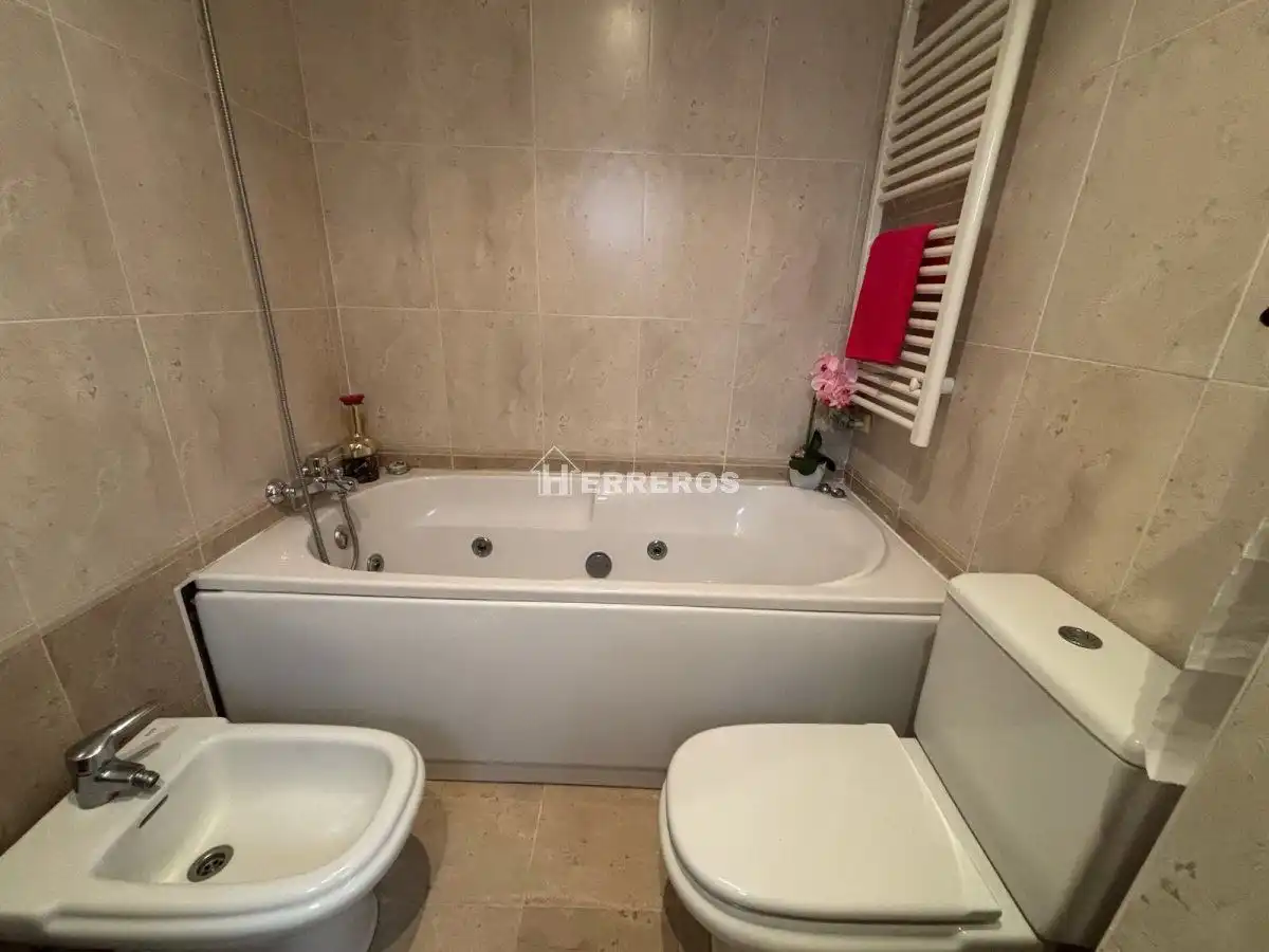 Flat for sale in Logroño, La Rioja