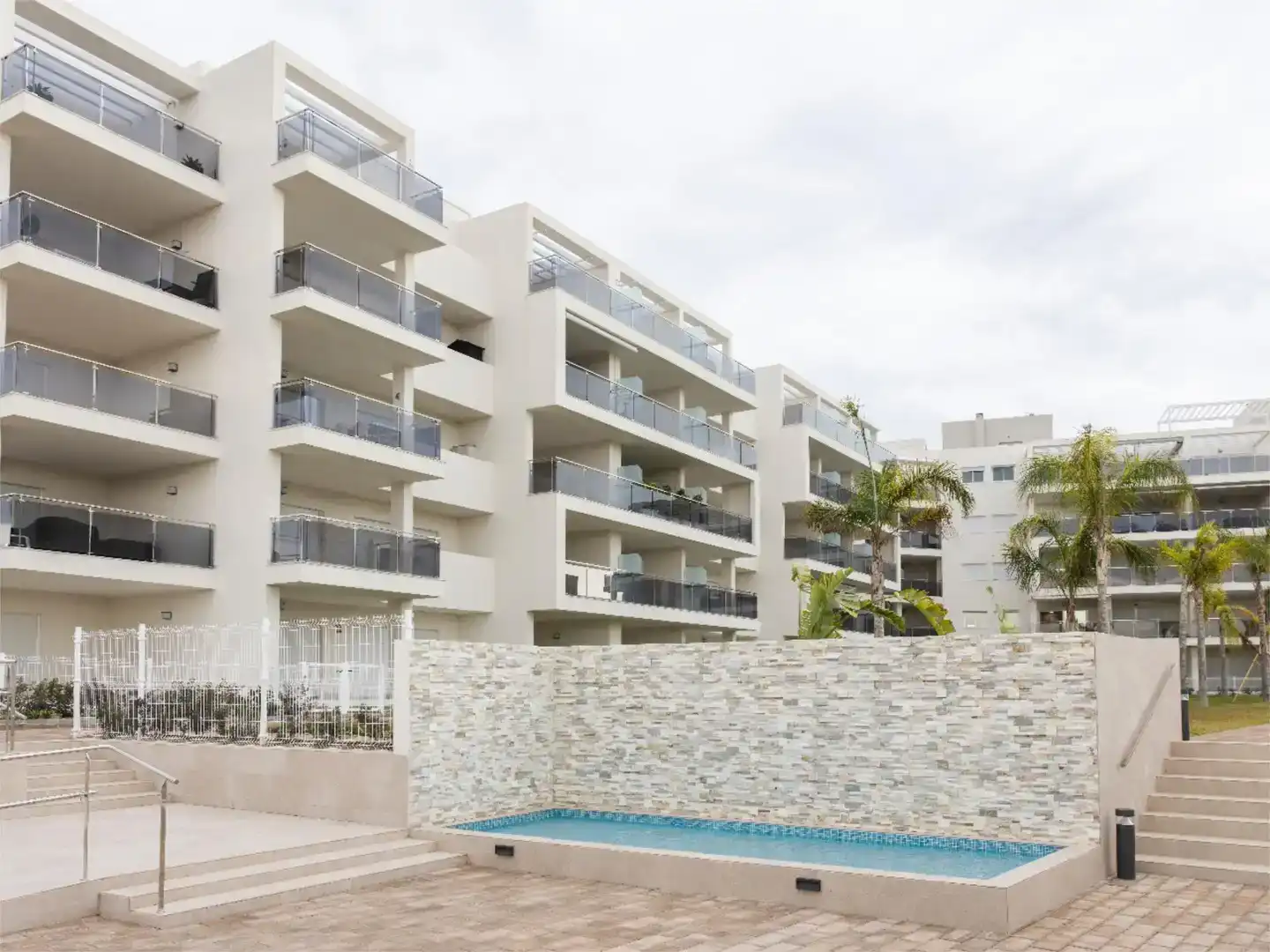 Vista exterior de Pis de lloguer en Vera amb Aire condicionat, Piscina i Balcó